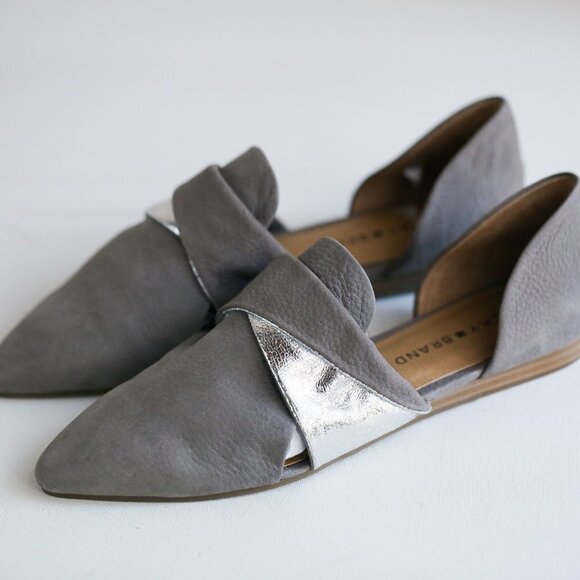 Brand New Lucky Brand Grey Silver Pointy Toe Leather Flats - Picture 4 of 7